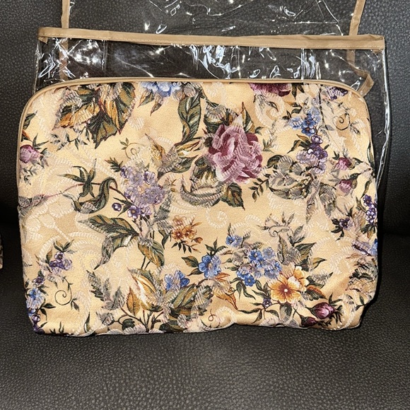 Travel case cosmetic bags hangers NWOT - Picture 7 of 12